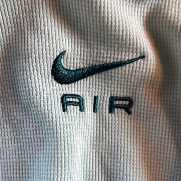 Nike Air Mint Green Cropped Sweatshirt - Picture 4 of 14